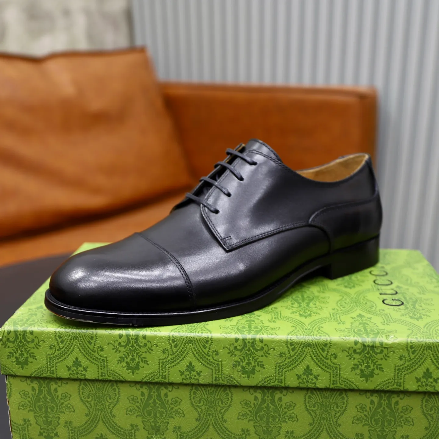Men's shoes 💰660💰🙅‍♂️🙅‍♂️🙅‍♂️Niuli Brand: Gucci GuCCI Standard code: Men's code 39-44 (45 can be customized) Grade: Same style as the official website Original quality Material: Original cowhide surface Comfortable cowhide lining Original outsole Style category: Men's fashionable casual leather shoes Distinguished big-name luxury elements, top luxury Color: actual picture color